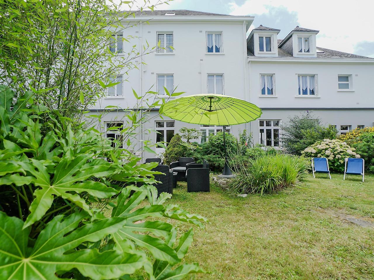Hotel De La Citadelle Lorient 3*